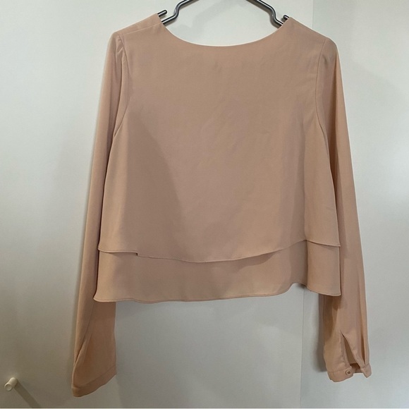 🎈Double layered long  sleeve flowy polyester women’s ethereal top blouse - Picture 2 of 4